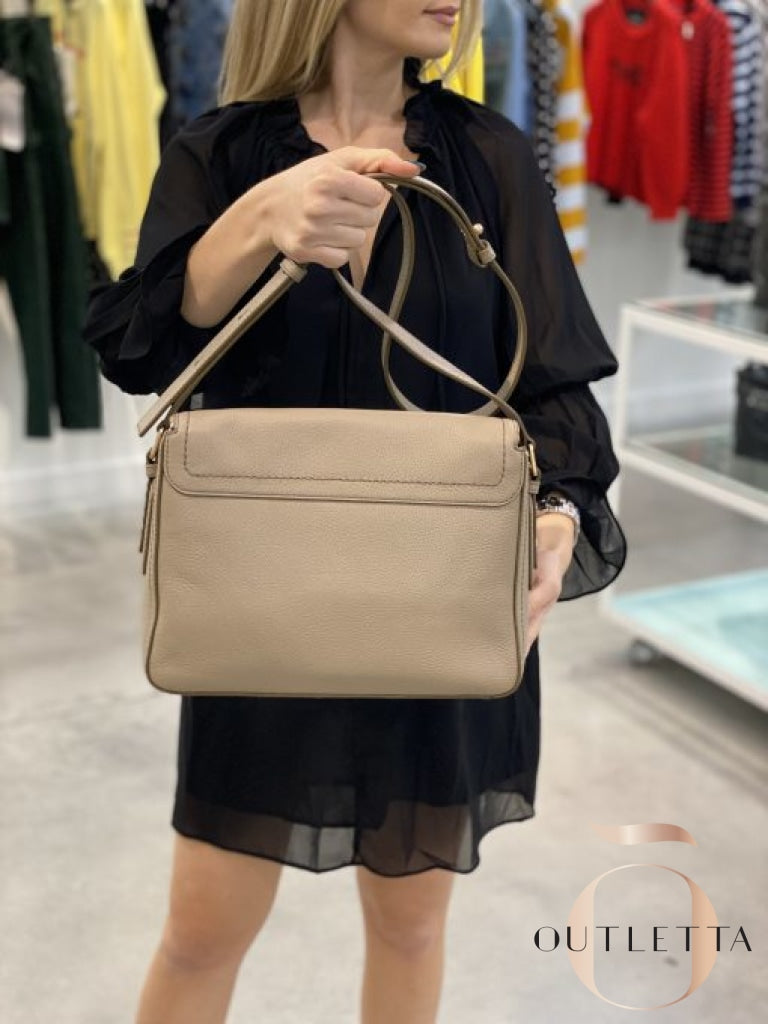 Groove Medium Messenger Bag Handbags