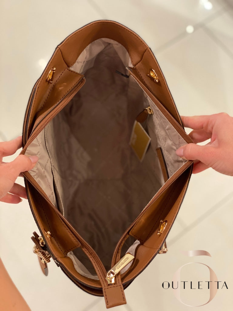 Large Chain Shoulder Tote - Luggage Handbags