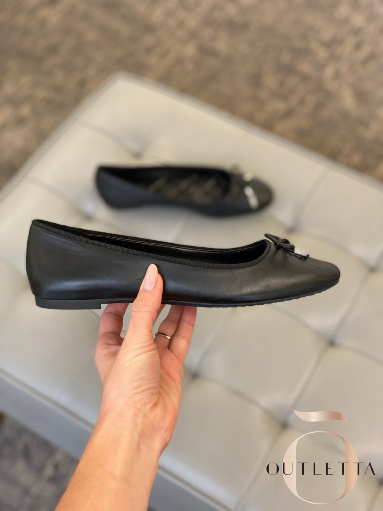Nori Leather Ballet Flat - Black Shoes