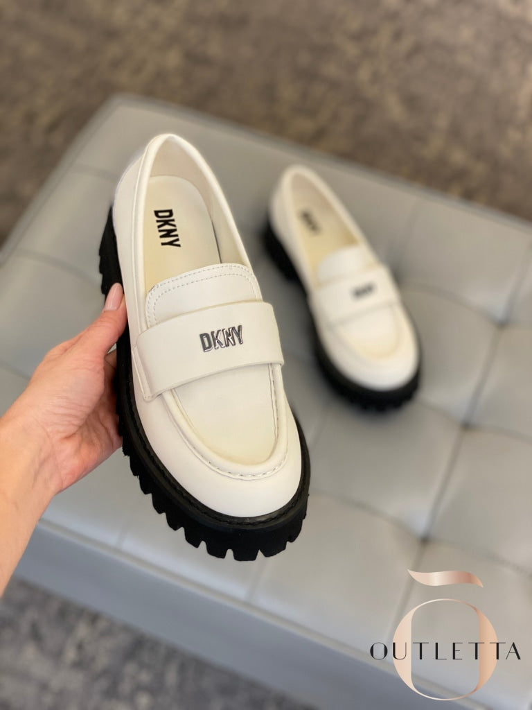 Womens Gibbous Slip-On Lug Loafer Flats - Egg Nog 6 Shoes